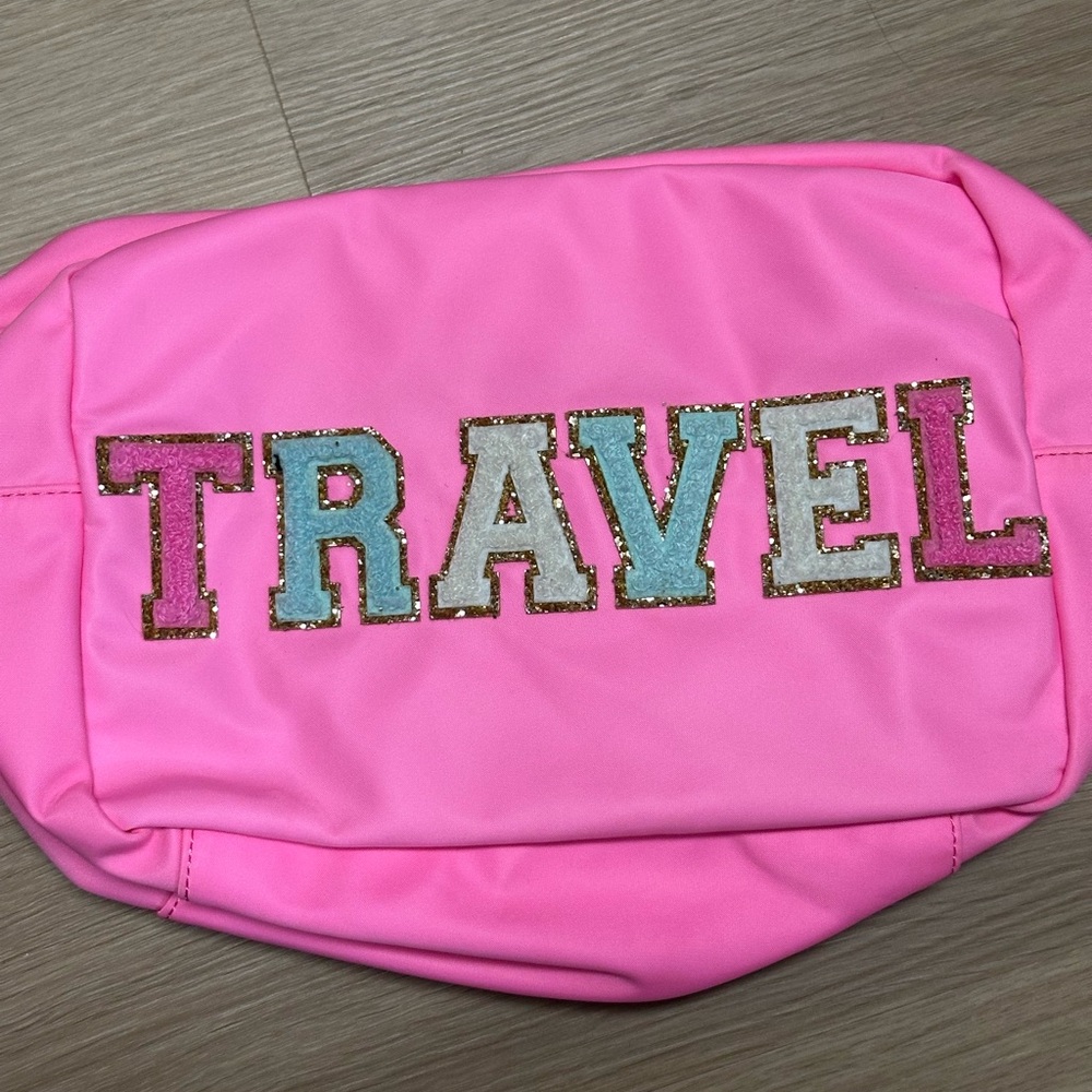 Stoney Clover Lane Hot Pink Glitter TRAVEL customized pouch in great condition